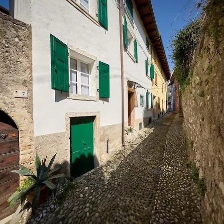 Casa Anna Malcesine, Vivi Il Borgo Di Cassone!